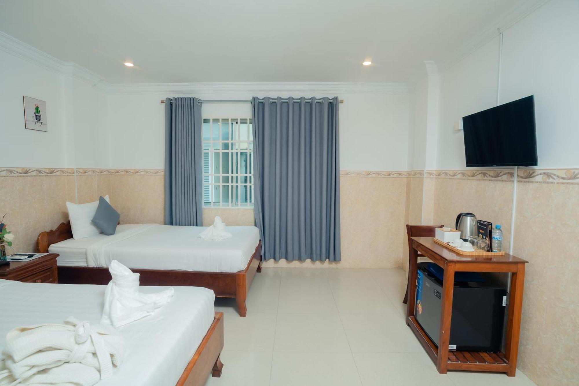 White Corner Hotel Phnom Penh Exteriör bild